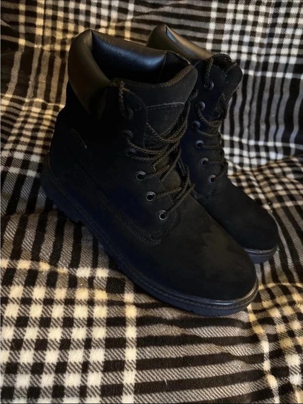 Lugz Women’s Black Lace-Up Ankle Boots